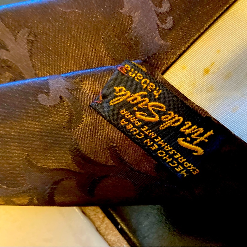 Fin De Siglo Cuban Vintage Tie